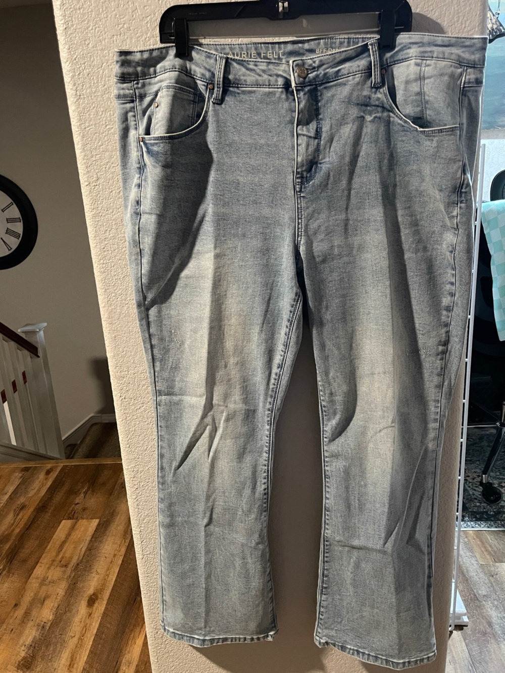 Laurie Felt Light Blue Straight Women’s BFF DENIM Jeans SZ 22W NEW